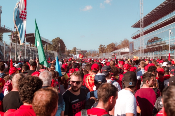 F1 crowd