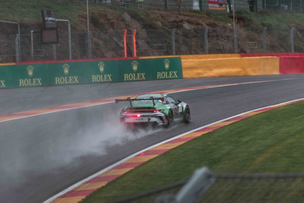Porsche car on Eau Rouge
