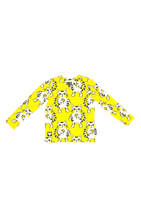 Packshot - clothing by Dzikie Pląsy