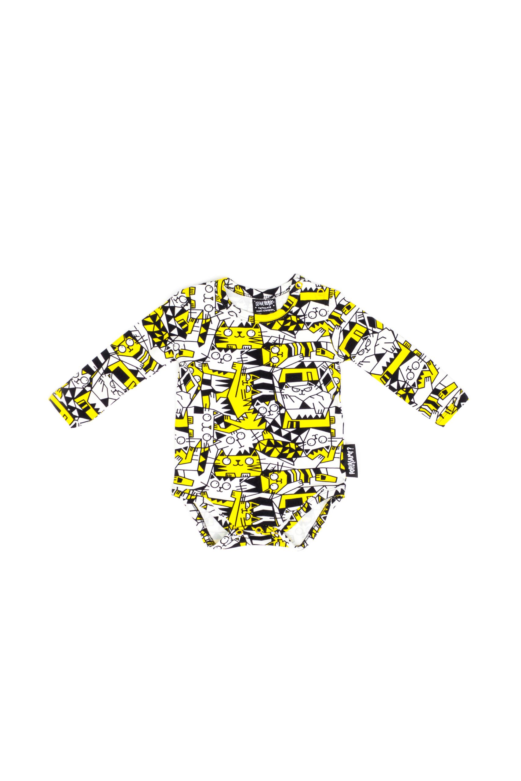 Packshot - clothing by Dzikie Pląsy